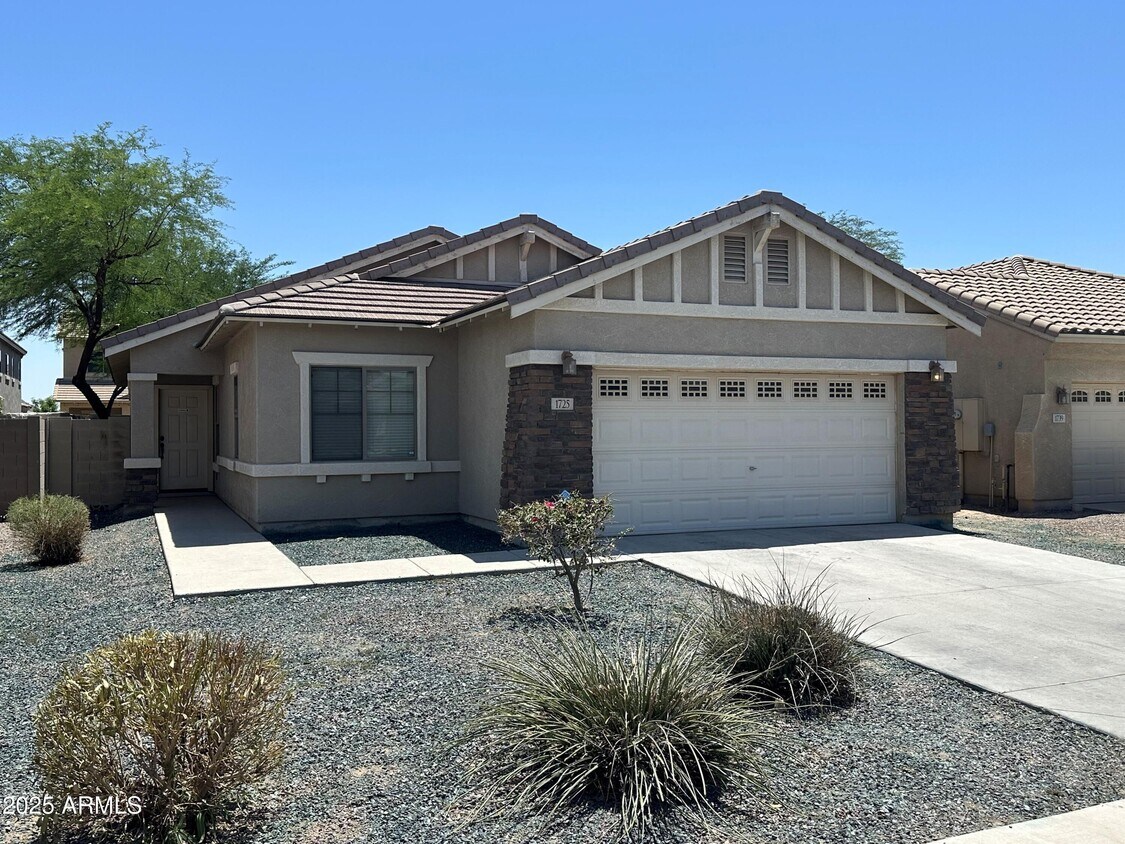 Foto principal - 1725 W Corriente Dr