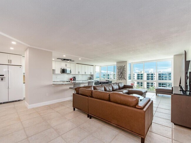 Building Photo - 660 Island Way