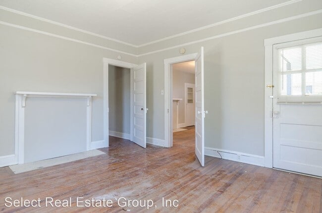 Building Photo - 2 br, 1 bath House - 460 18th St