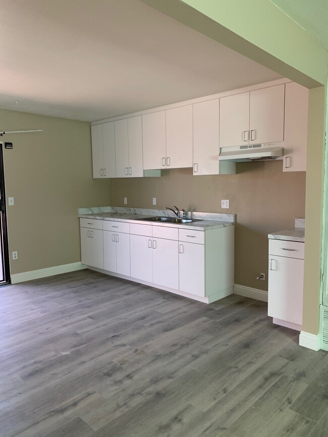 NEW KITCHEN CABINETS - 4435 Edra Ave