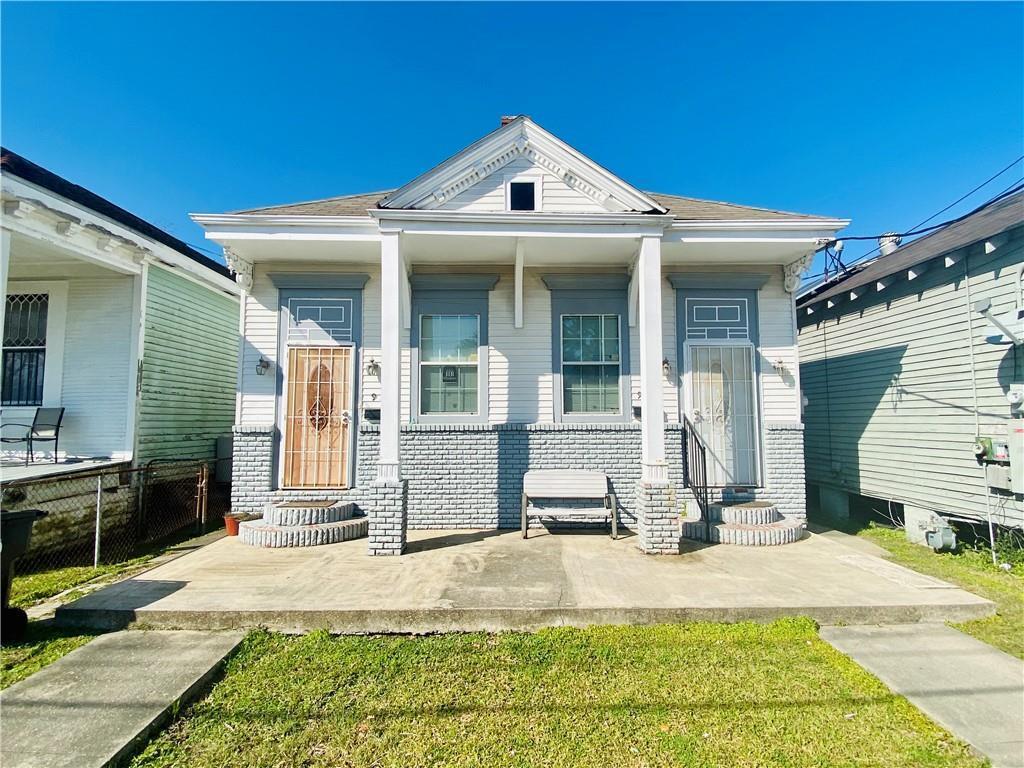 Primary Photo - 932 Lamanche St