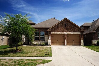 Building Photo - 1067 Cedar Lake Ct