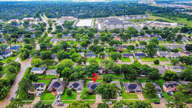 Foto del edificio - 16215 Cypress Trace Dr