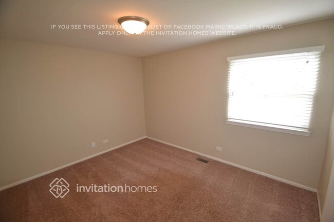 Building Photo - 1405 N Parkview Terrace