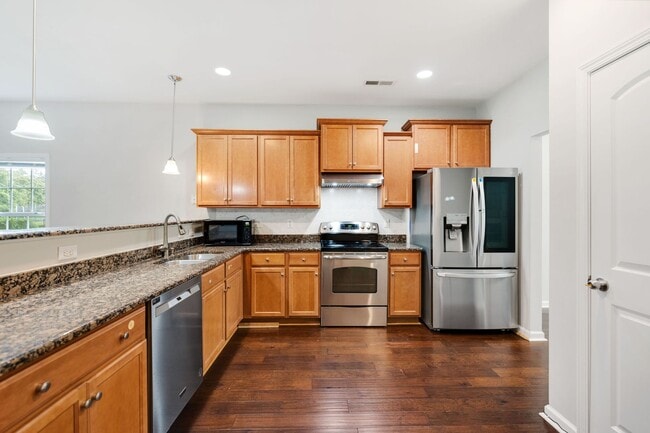 Building Photo - 3408 Alman Dr