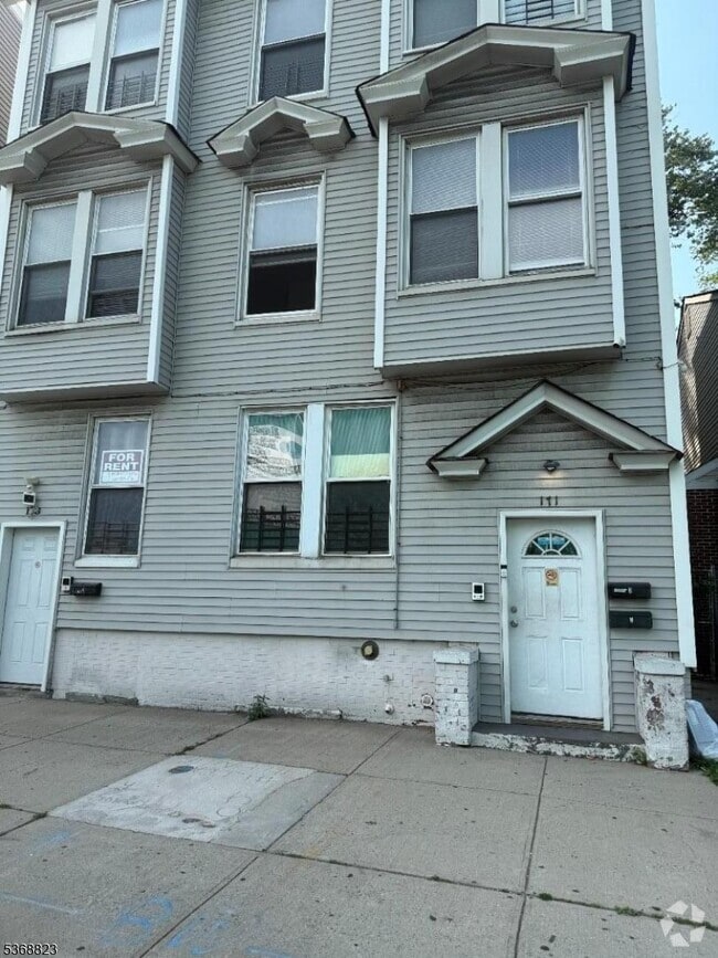 Building Photo - 171 Elizabeth Ave