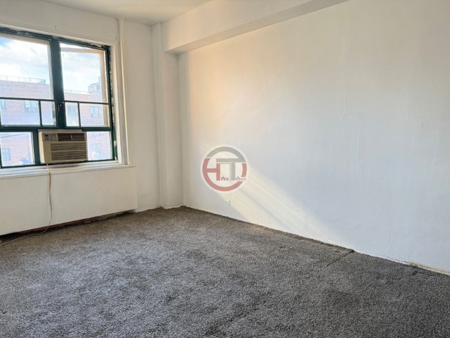 Photo - 1490 Metropolitan Ave Apartment