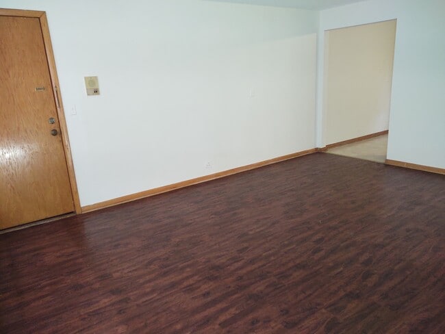 Building Photo - 2414 N 76th Ave