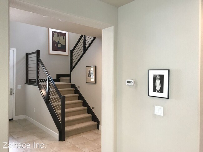 Building Photo - 1060 Green Zebra Terrace