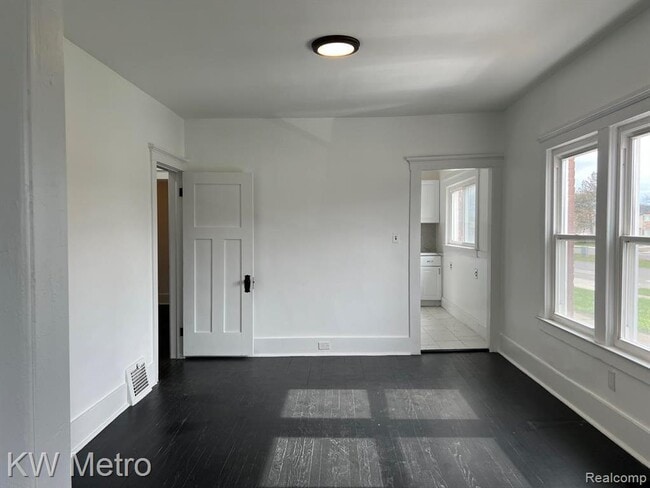 Building Photo - 1735 Clairmount St