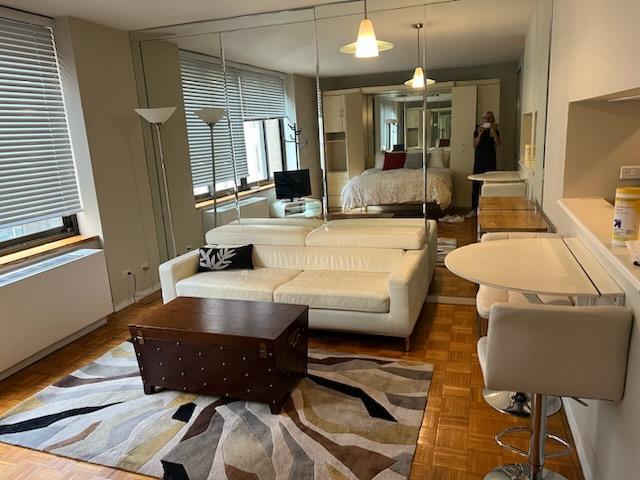 Foto principal - 161 W 61st St