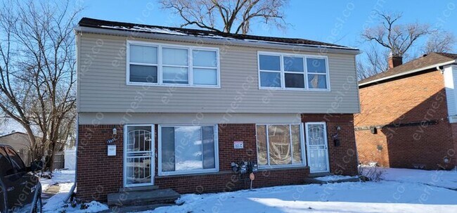 Building Photo - 19485 Greenfield Rd