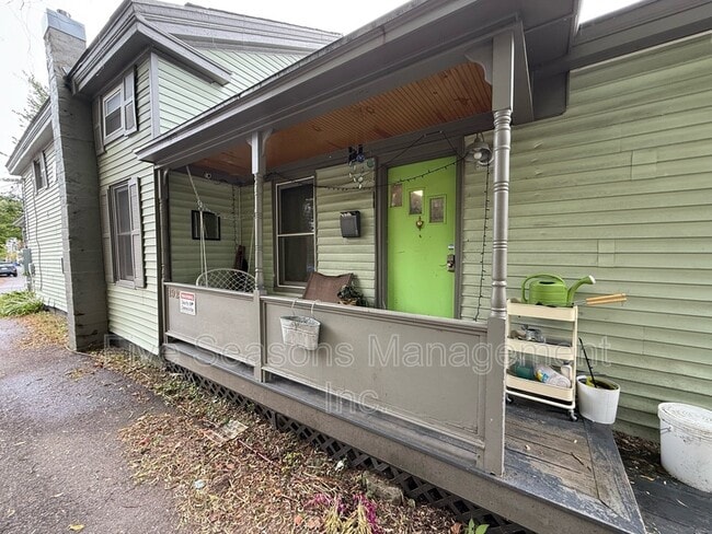 Photo - 192 Elmwood Ave Apartment