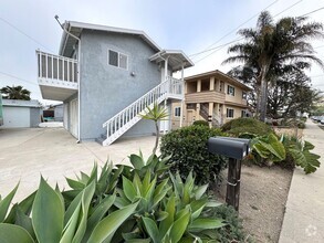 Building Photo - 117-119 S Santa Cruz St