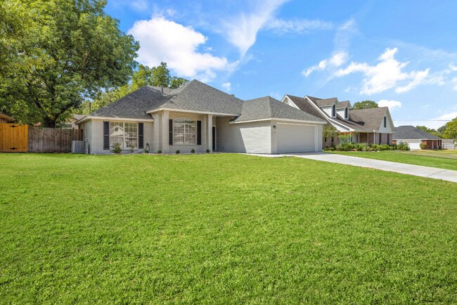 Foto del edificio - 4009 Tyler Trail