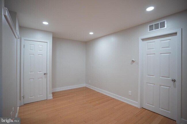 Foto del edificio - 2254 S Beechwood St