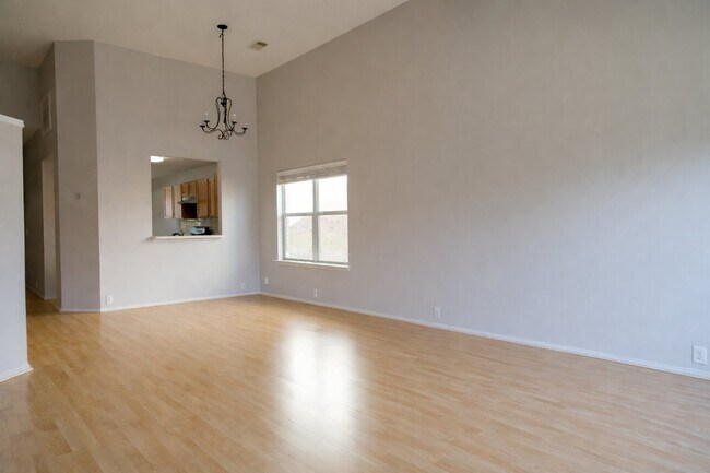 Foto del edificio - 10307 Sugarbridge Trail