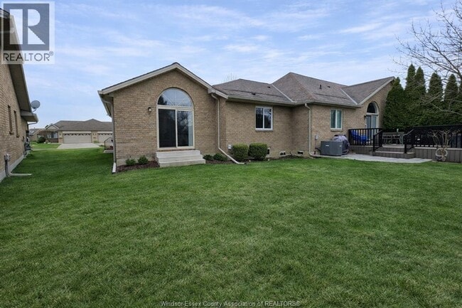 Building Photo - 1066 Thurso Way