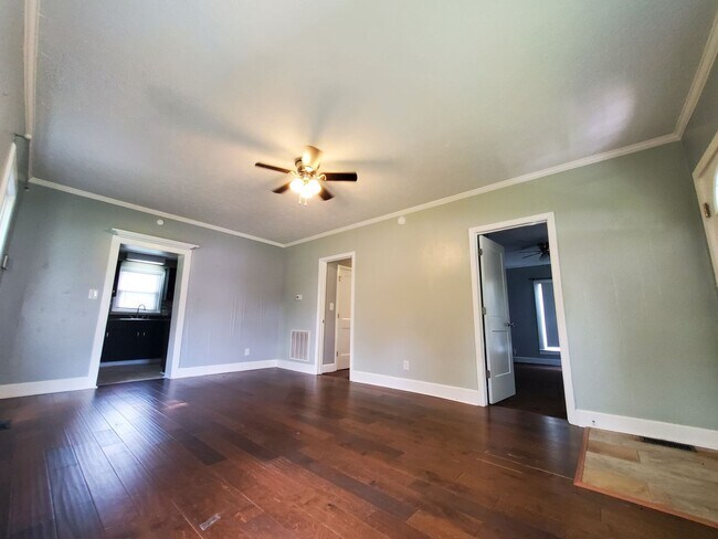 Building Photo - 5404 Phillips ~ Acorn Ridge