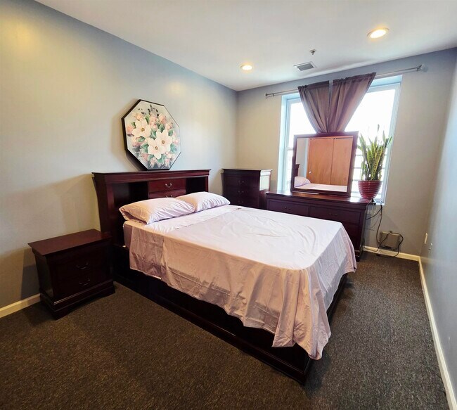 Foto del edificio - 615 25th St