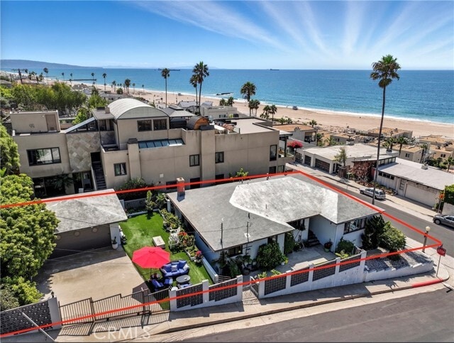 Building Photo - 202 W Manchester Ave