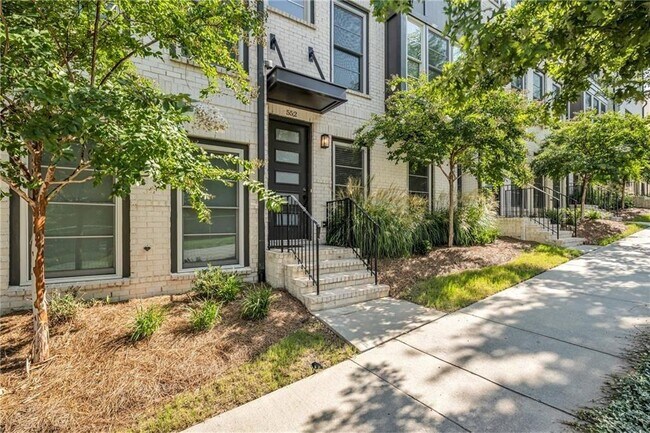 Building Photo - 552 Ember Ln NW