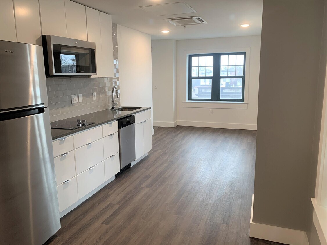 3835 Main St Unit 306, Kansas City, MO 64111 Apartment for Rent in