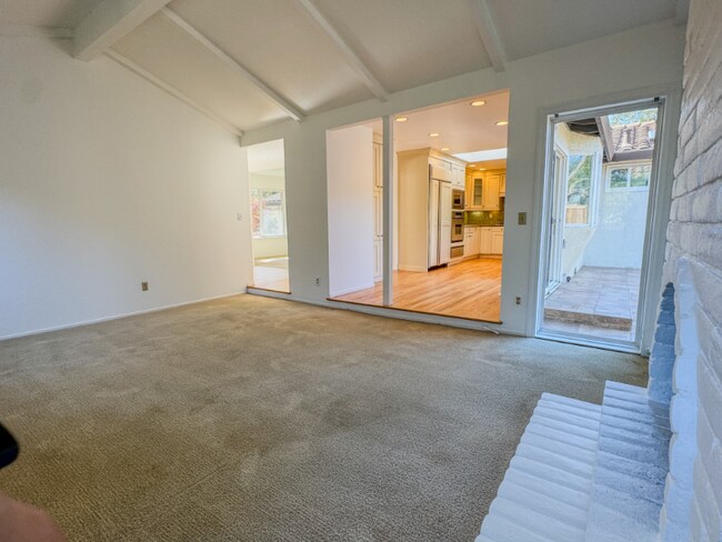 Foto del edificio - 3826 Paseo Grande