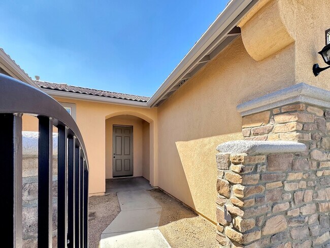 Foto del edificio - 11693 Mountain Hawk Ln