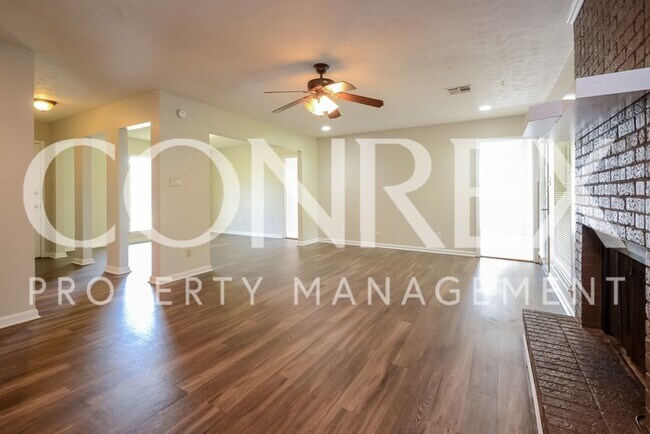 Foto del edificio - Spacious Four Bedroom