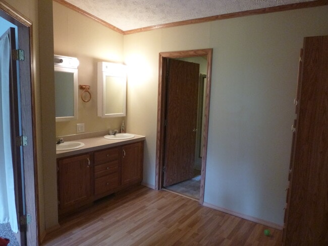master powder room - 30111 Andrews Rd