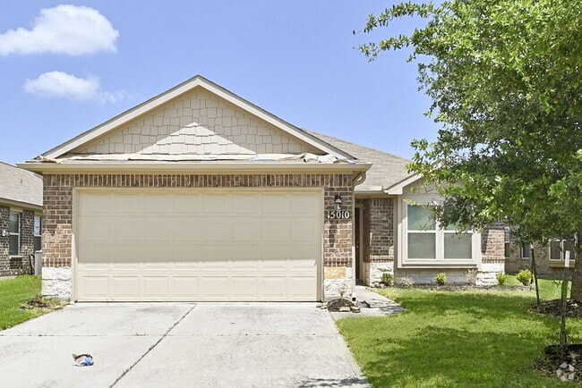 Building Photo - 15010 Cave Creek Ct