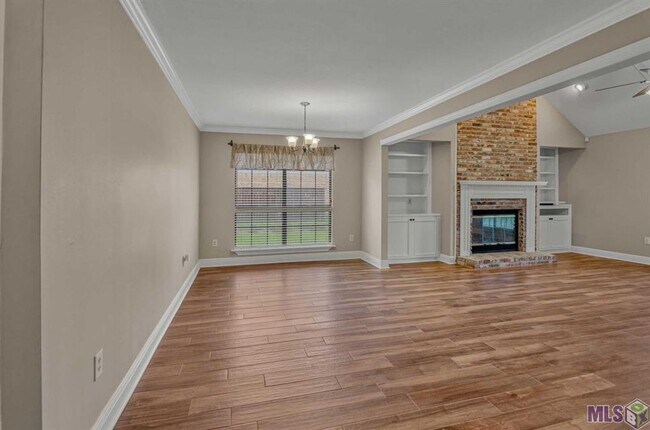 Foto del edificio - Charming 3 Bedroom 2 Bath House located in Central, La