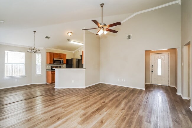 Building Photo - 2105 Pacino Dr