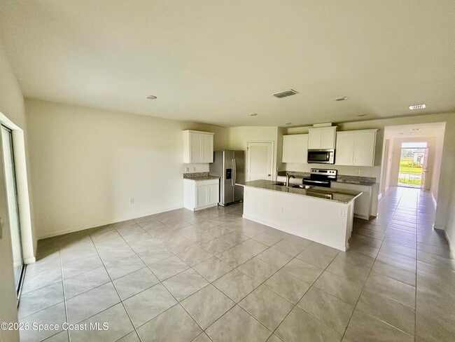 Building Photo - 3636 Aberdeen Dr SE