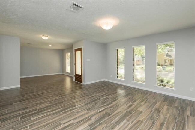 Foto del edificio - 21418 Park Brook Dr