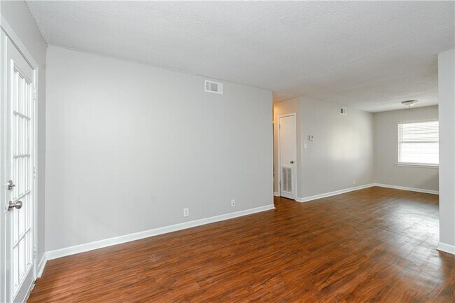 Building Photo - 55 East Dr