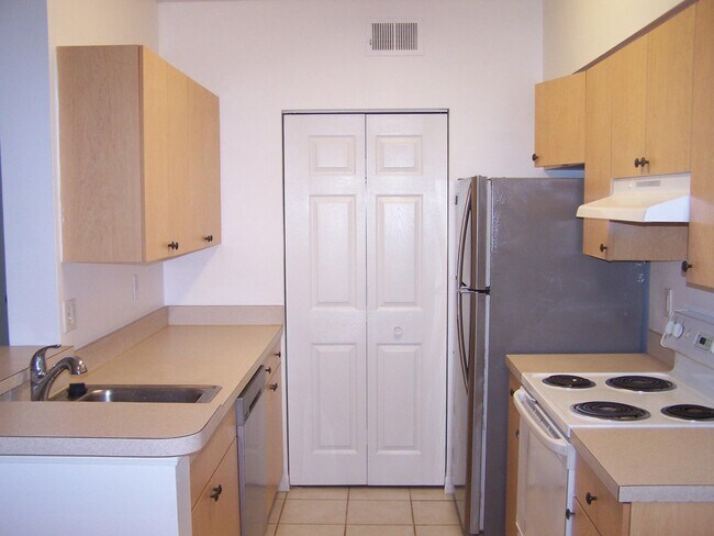 Foto del edificio - 10342 Fox Trail Rd S