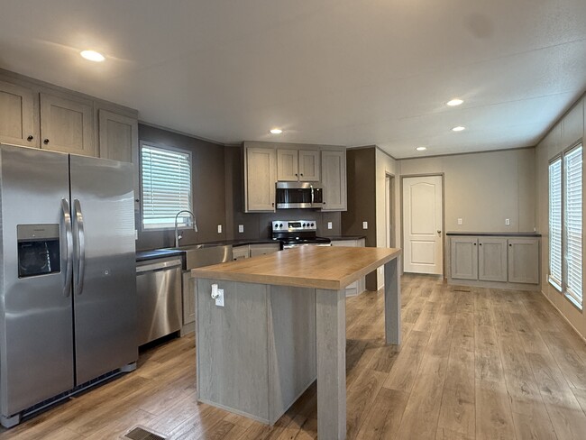 Foto del edificio - 210 Betty St