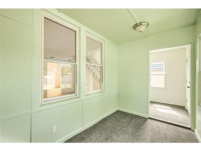 Foto del edificio - 610 Fairview Ave N