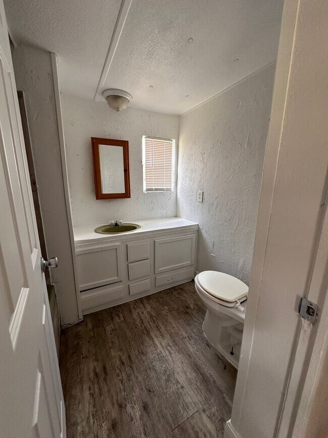 Foto del edificio - 2Bed 1Bath Rent To Own in Zephyrhills, FL