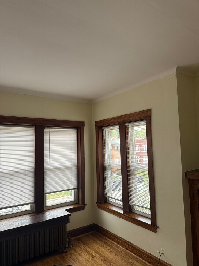 Foto del edificio - 1619 N Merrimac Ave