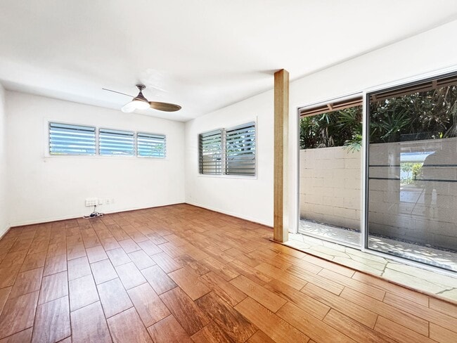 Building Photo - Small Pet Friendly Kailua Apartment with W...