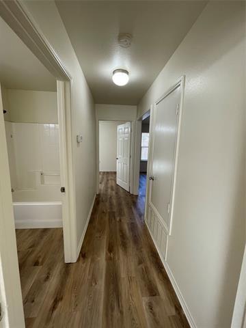 Building Photo - 3201 Royal Crest Dr