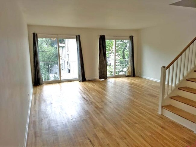 Foto del edificio - 745 Delaware Ave SW