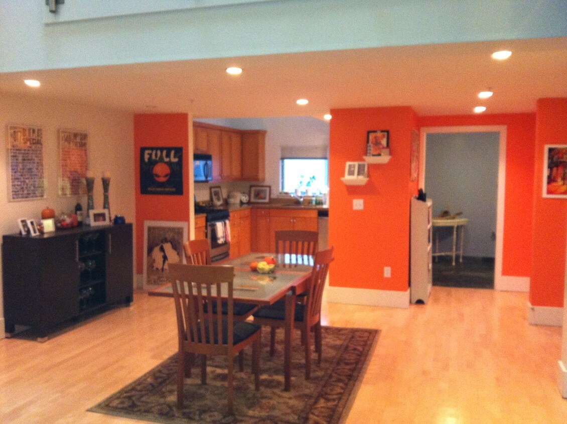 dining room - 428 8th St
