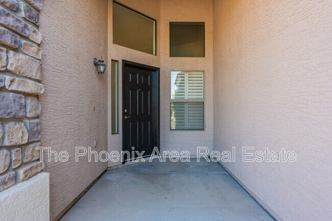 Foto del edificio - 4133 E Elmwood St