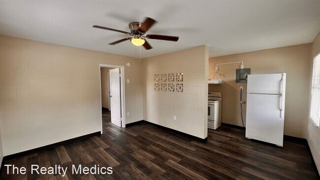 Foto del edificio - 1 br, 1 bath House - 2000 W Jackson St Unit 8