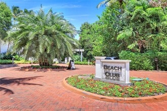 Building Photo - 8720 Bay Colony Dr