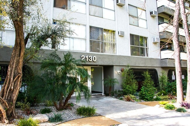 Interior Photo - 2130 Fair Park Ave